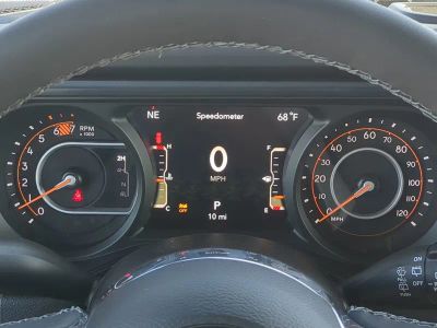 2026 Jeep Wrangler — photo 34 view