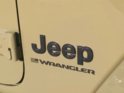 2026 Jeep Wrangler — photo 13 view