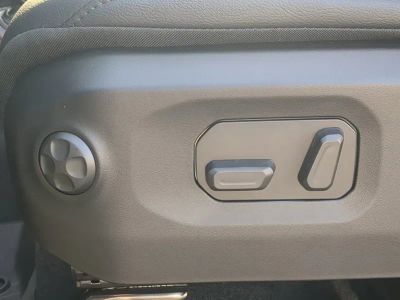 2026 Jeep Wrangler — photo 22 view