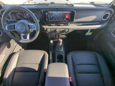 2026 Jeep Wrangler — photo 17 view