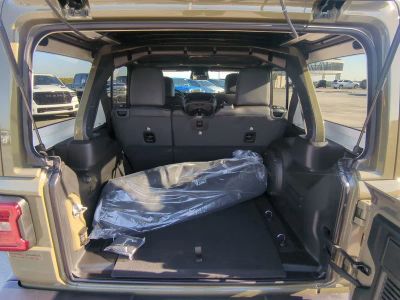 2026 Jeep Wrangler — photo 14 view