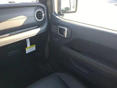2026 Jeep Wrangler — photo 19 view