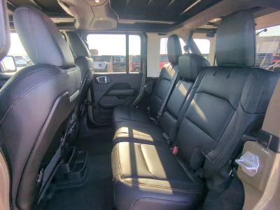 2026 Jeep Wrangler — photo 15 view