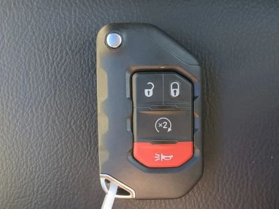 2026 Jeep Wrangler — photo 37 view