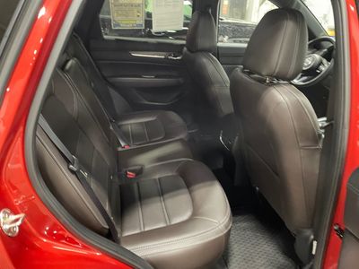 2025 Mazda CX-5 - Photo 14