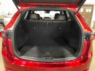 2025 Mazda CX-5 - Photo 17