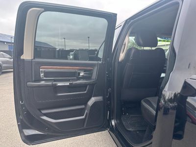 2014 RAM 1500 Laramie 4x4 - Photo 10