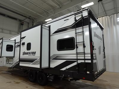 2026 Fleetwood Bounder - Photo 2