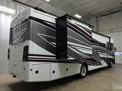 2026 Fleetwood Bounder - Photo 4