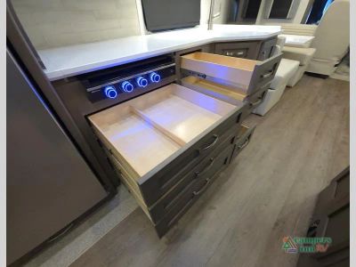 2025 Newmar Bay Star — photo 48 view