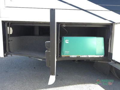 2025 Newmar Bay Star — photo 10 view