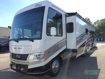 2025 Newmar Bay Star — rear three-quarter view