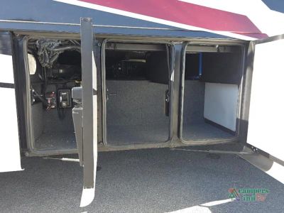 2025 Newmar Bay Star — photo 9 view
