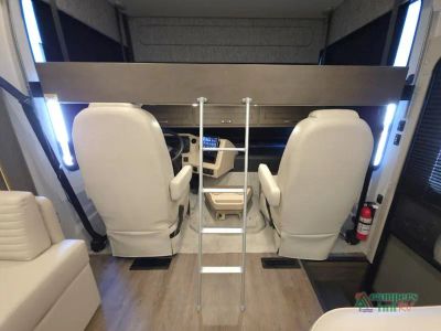 2025 Newmar Bay Star — photo 37 view