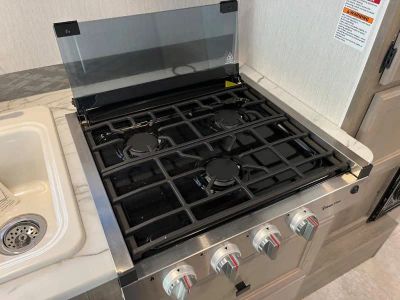 2021 Coachmen RV Freelander - Photo 17