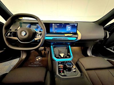 2025 BMW X3 30 xDrive — photo 13 view