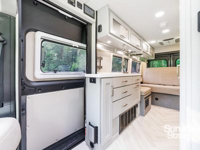 2025 Coachmen Nova - Photo 2