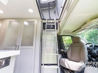 2025 Coachmen Nova - Photo 37