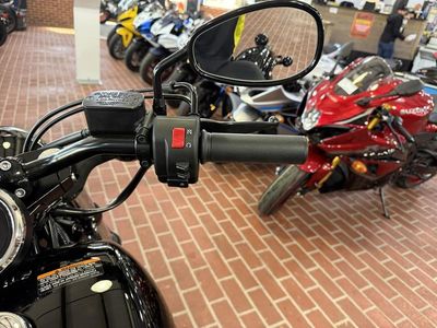 2025 Yamaha Bolt R-Spec - Photo 15