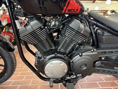 2025 Yamaha Bolt R-Spec - Photo 10