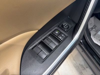 2024 Toyota RAV4 XLE - Photo 11