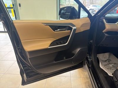 2024 Toyota RAV4 XLE - Photo 10