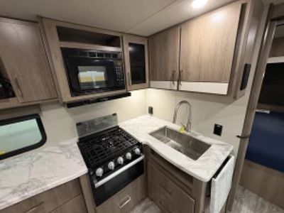 2022 Grand Design Imagine XLS - Photo 18