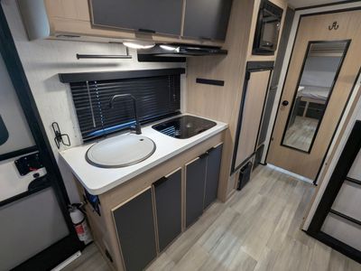 2022 Cruiser RV Hitch - Photo 9