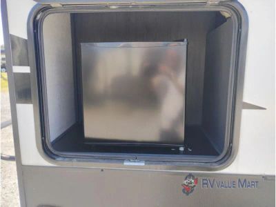 2024 Shasta RVs Phoenix - Photo 11
