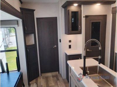 2024 Shasta RVs Phoenix - Photo 21