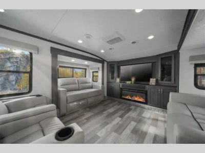 2024 Shasta RVs Phoenix - Photo 34