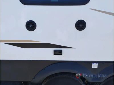 2024 Shasta RVs Phoenix - Photo 19