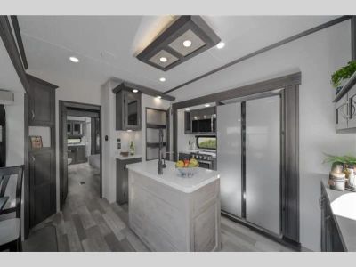 2024 Shasta RVs Phoenix - Photo 33