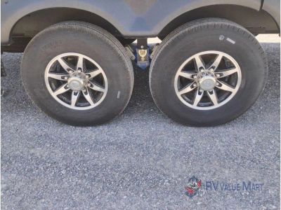 2024 Shasta RVs Phoenix - Photo 16