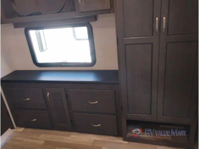 2024 Shasta RVs Phoenix - Photo 26