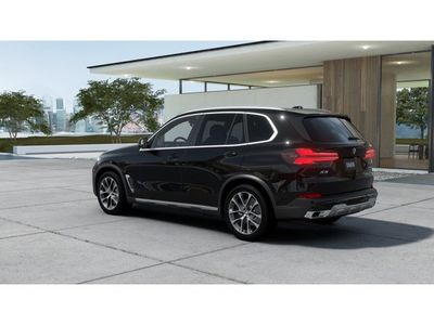 2026 BMW X5 xDrive40i — side profile view