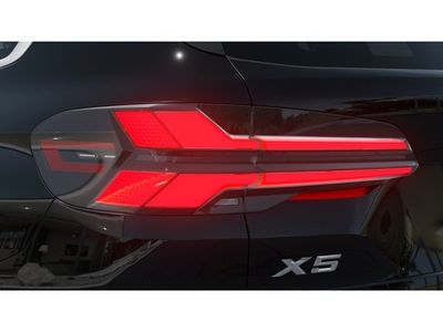 2026 BMW X5 xDrive40i — photo 8 view