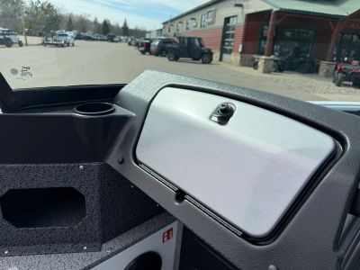 2026 Lund 1700 Explorer Sport — photo 11 view