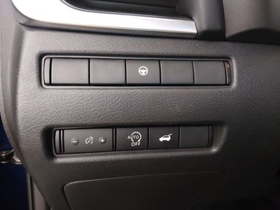 2025 Nissan Rogue - Photo 13