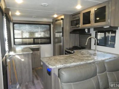 2022 Crossroads RV Zinger - Photo 7