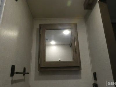 2022 Crossroads RV Zinger - Photo 15