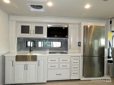 2026 Fleetwood Frontier - Photo 7