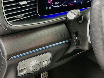 2025 Mercedes-Benz GLS - Photo 8