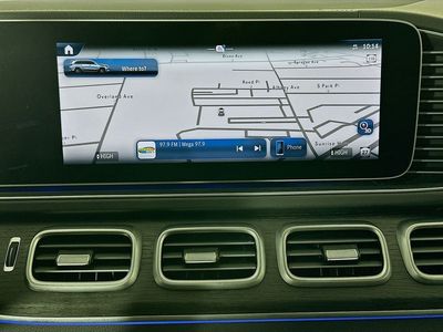2025 Mercedes-Benz GLS - Photo 11