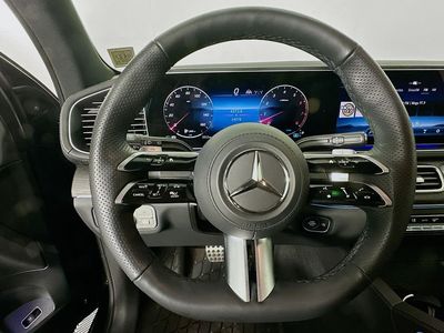 2025 Mercedes-Benz GLS - Photo 9