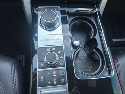 2015 Land Rover Range Rover - Photo 16