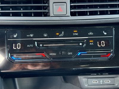 2026 Volkswagen Jetta - Photo 32
