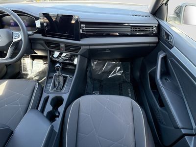 2026 Volkswagen Jetta - Photo 18