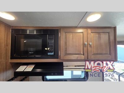2018 Forest River RV Flagstaff Super Lite - Photo 12