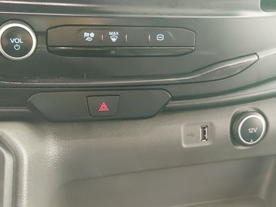 2022 Ford Transit Cargo Van - Photo 19